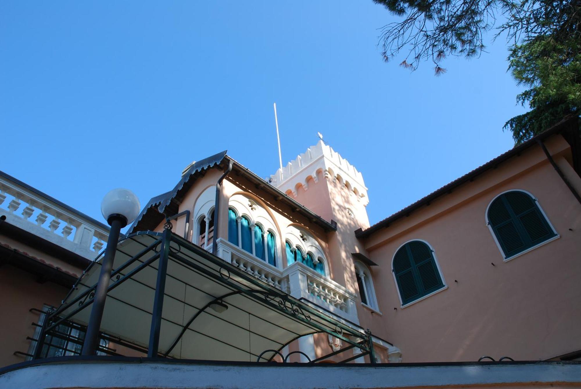 Villa Rocca Leivi Bagian luar foto